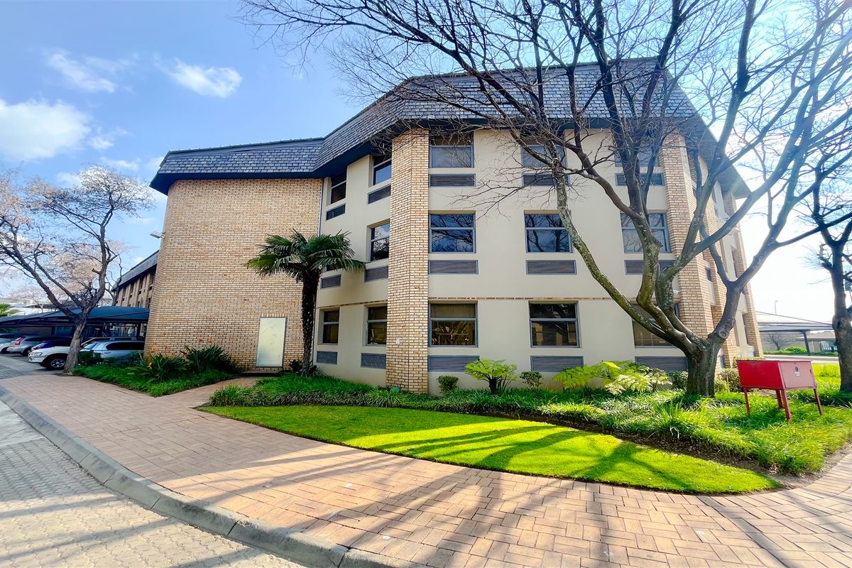 Office space available to let - Photo 2