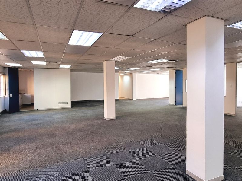 Office space For Sale in Eglin Road Sunninghill - Photo 9