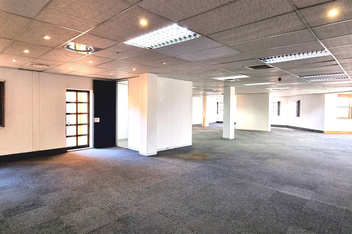 Office space For Sale in Eglin Road Sunninghill - Photo 5