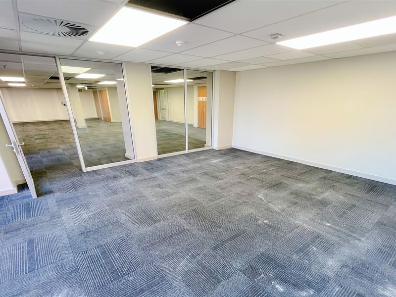 Office space to let - Photo 7