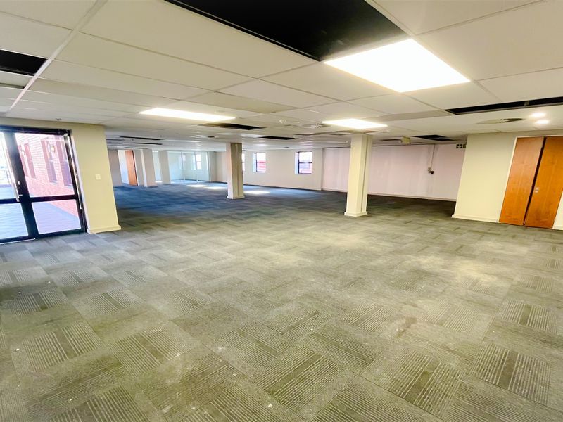 Office space to let - Photo 6