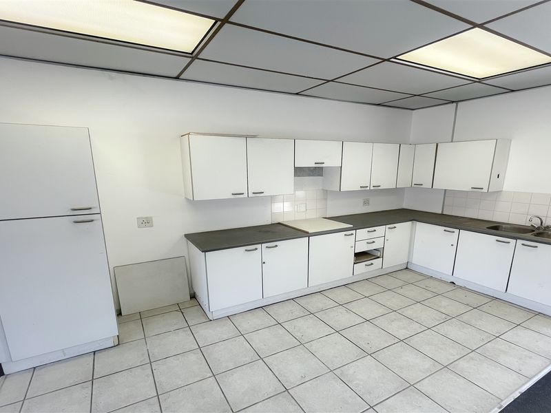 Office space to let - Photo 4