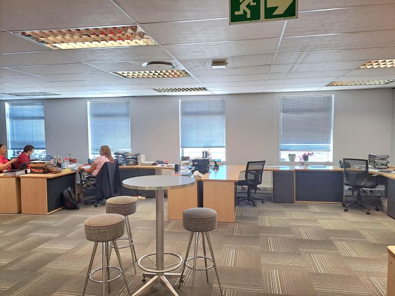 Prime Office Space to let In Edward Steet Tygervalley - Photo 5