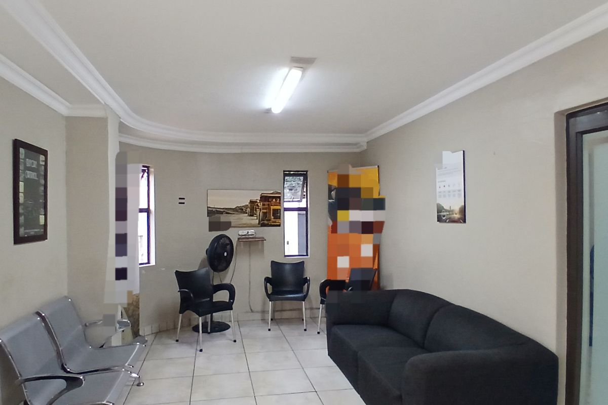 Smart Office Space - Photo 2