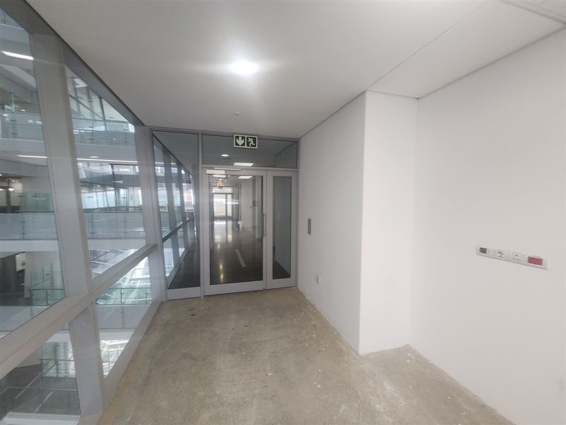 Offices to let in Sandton - Photo 10