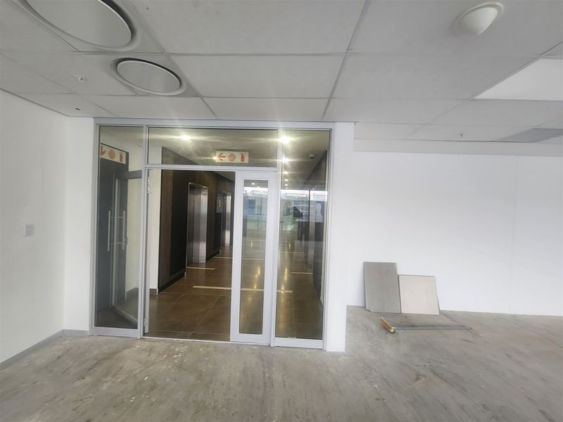 Offices to let in Sandton - Photo 3