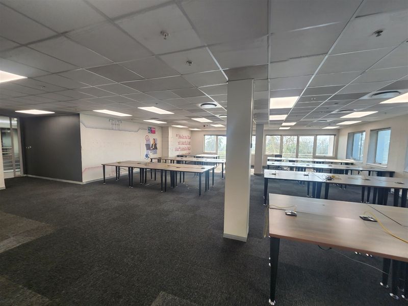 Offices to let in Morningside, Sandton - Photo 8