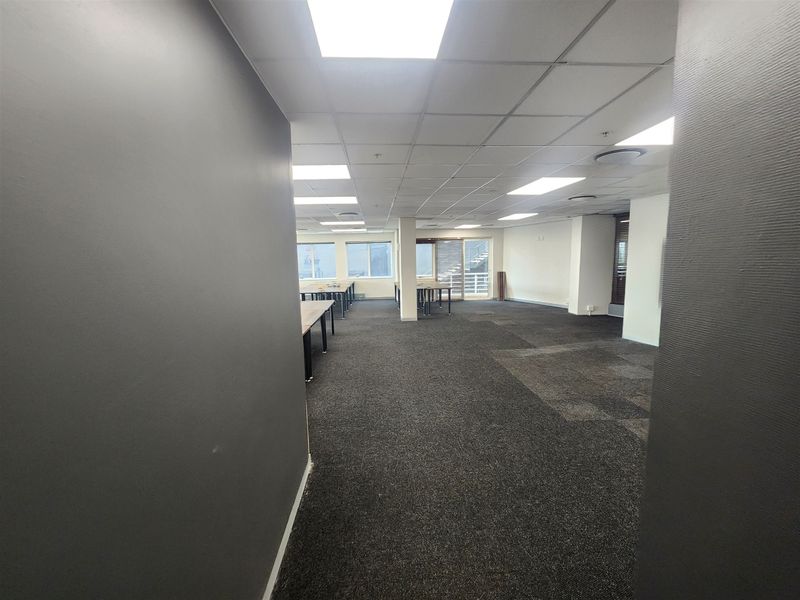 Offices to let in Morningside, Sandton - Photo 3
