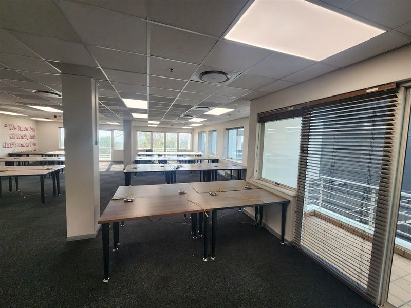Offices to let in Morningside, Sandton - Photo 7