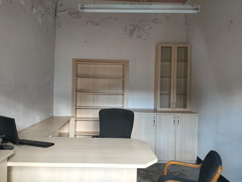 Commercial & Industrial Investment - Photo 5