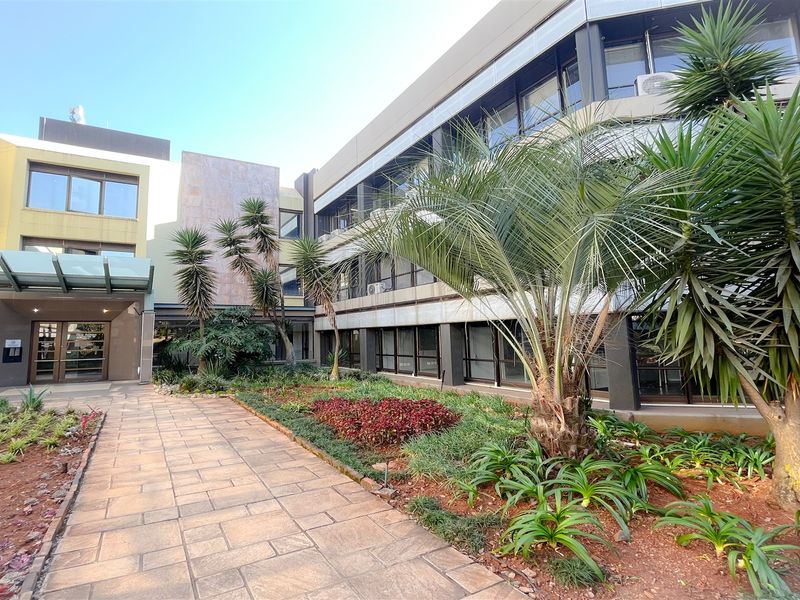 282m2 office space to let in Bedfordview - Photo 8