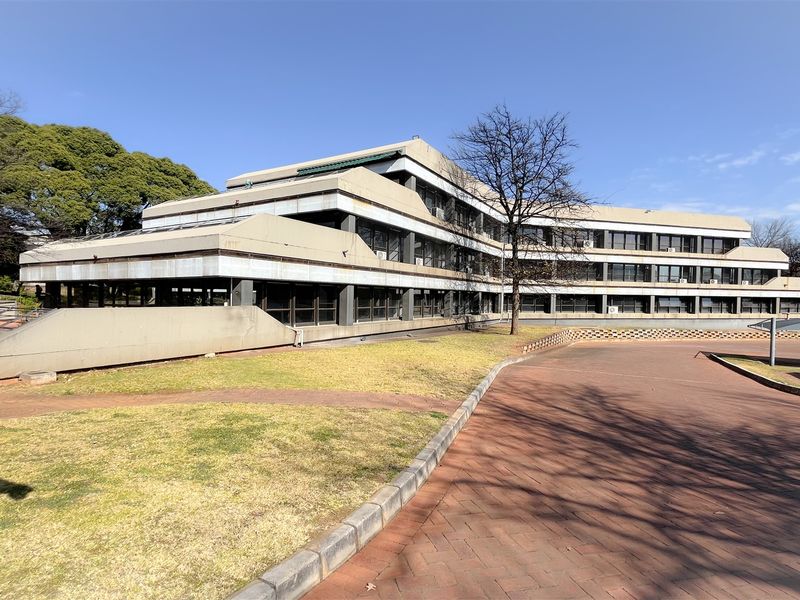 282m2 office space to let in Bedfordview - Photo 6