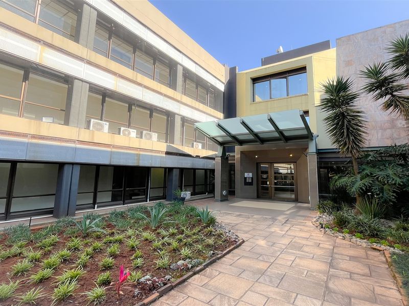 282m2 office space to let in Bedfordview - Photo 9