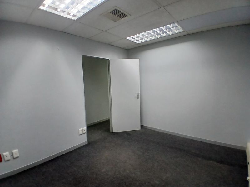 First Floor Gold – Secure Your Space Today - Photo 3