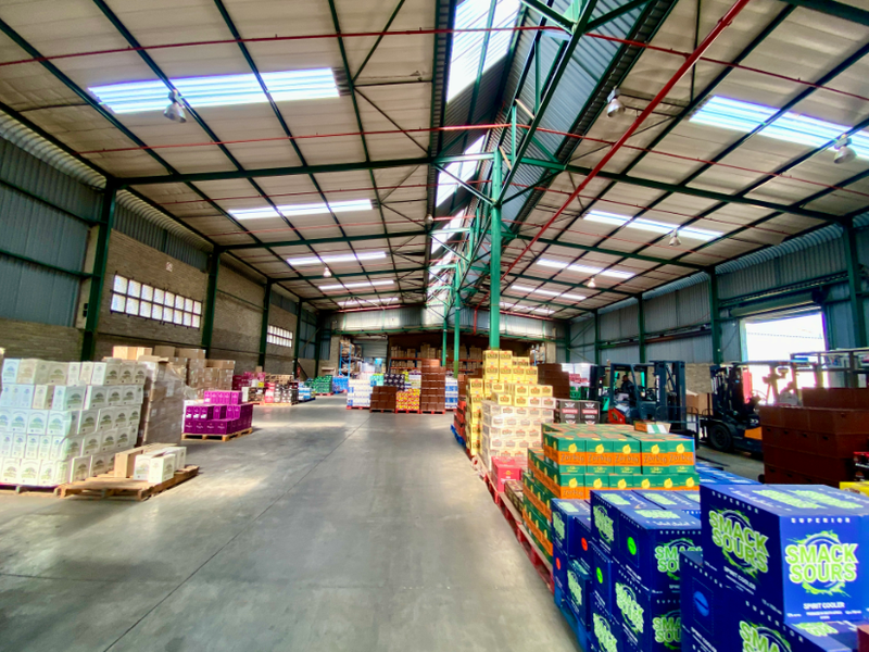 Investment 3,938 m2 Warehouse & Office Facility to Let in Randjespark, Midrand - Photo 8