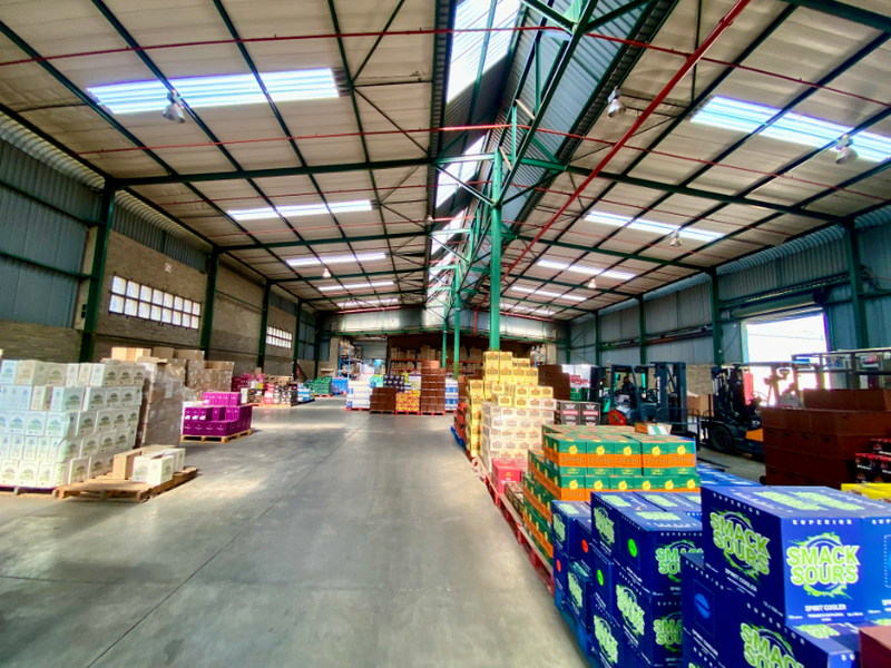 Investment 3,938 m2 Warehouse & Office Facility to Let in Randjespark, Midrand - Photo 7