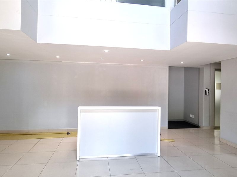 Freestanding building to let off Sloane Street Bryanston - Photo 4