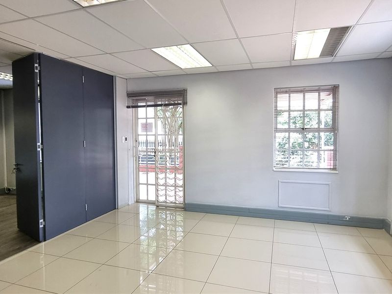 Freestanding building to let off Sloane Street Bryanston - Photo 6