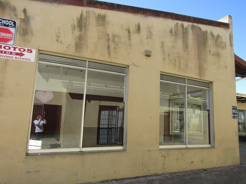 Location Is The Key Word - Photo 8