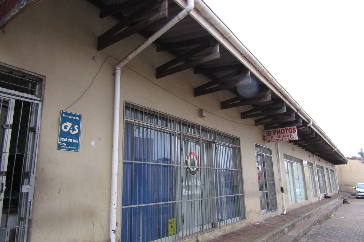 Location Is The Key Word - Photo 4