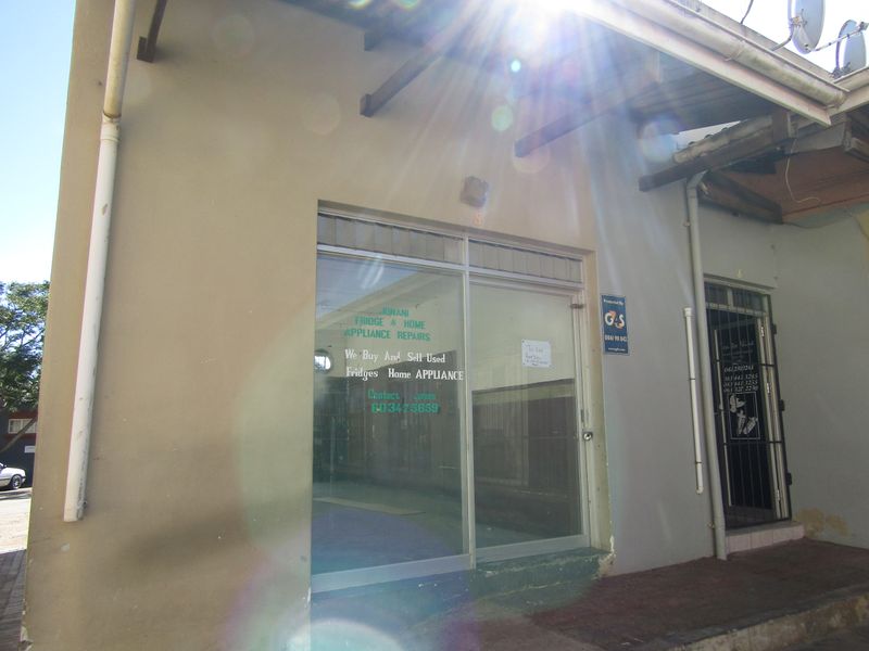 Location Is The Key Word - Photo 9