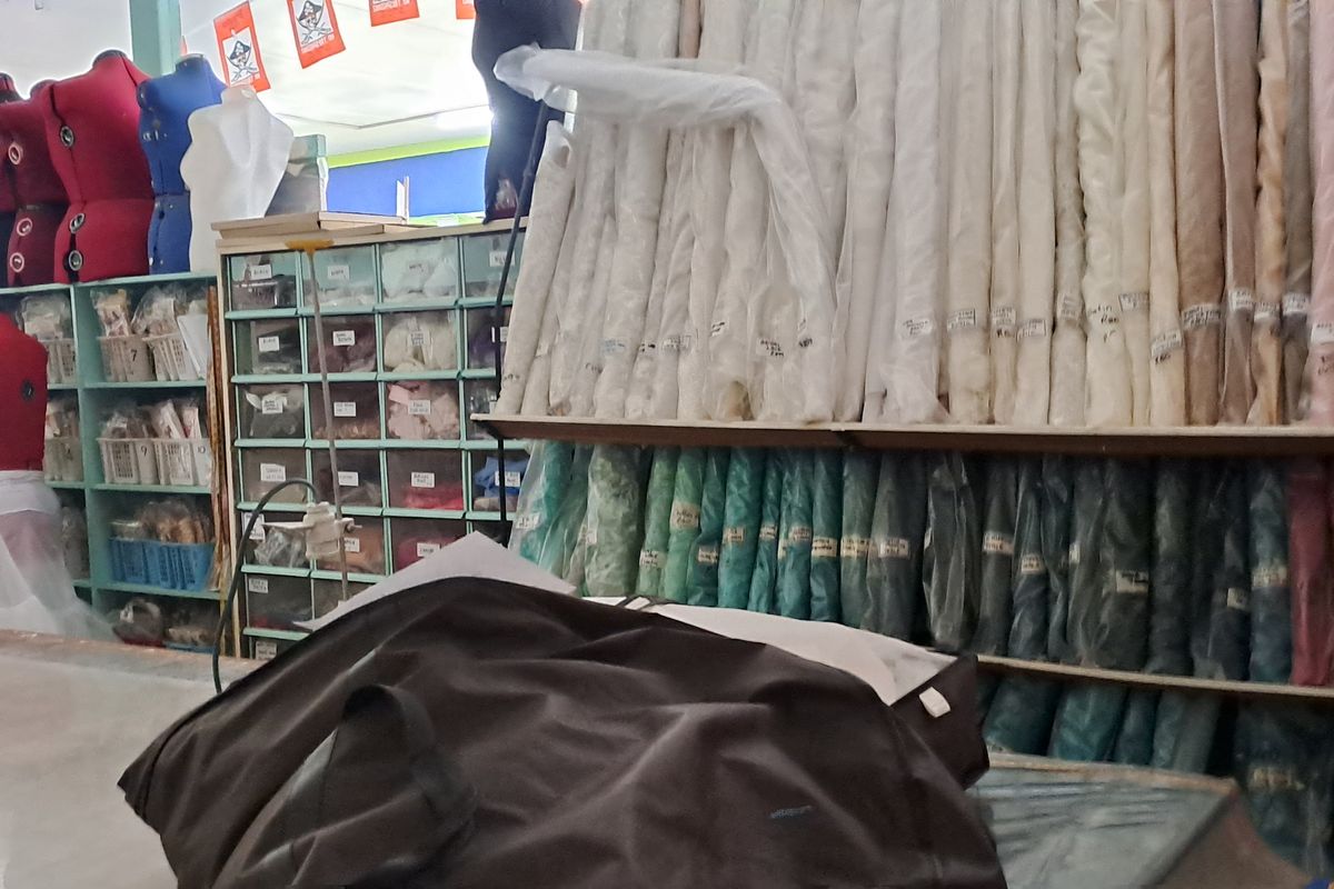 Awesome very lucrative business well located and established - Photo 5