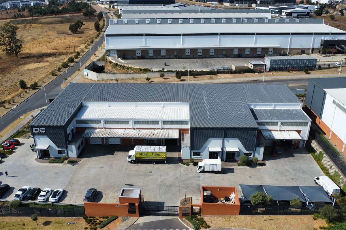 Warehouse to let in Longlake - Photo 4