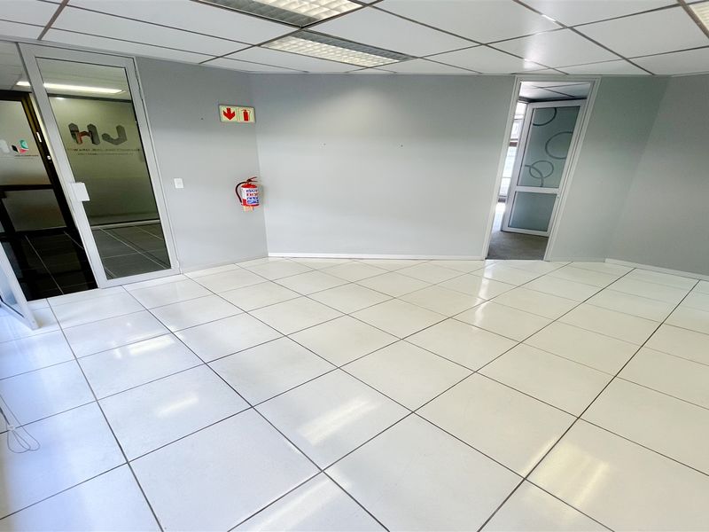 Office space to let - Photo 2