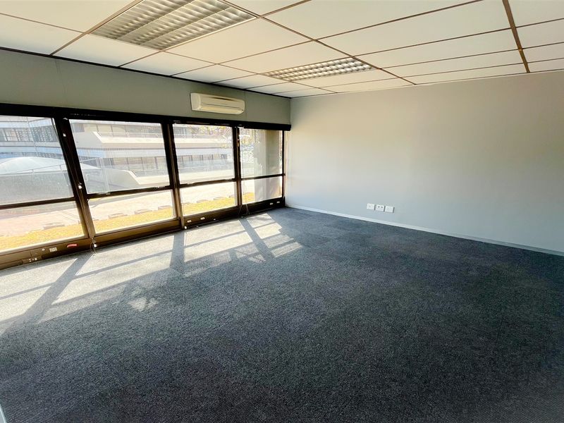 Office space to let - Photo 8