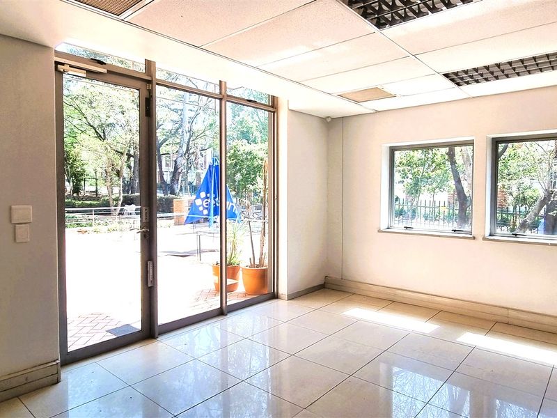 Office space to let in Bally Oaks Office Park in Bryanston - Photo 5