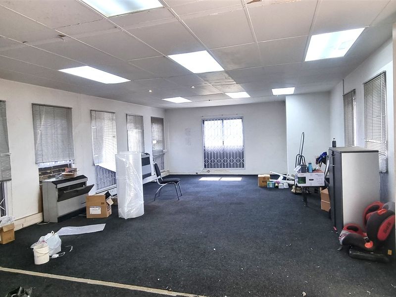 Office space For Sale in a Free standing building on Rivonia Road - Photo 4