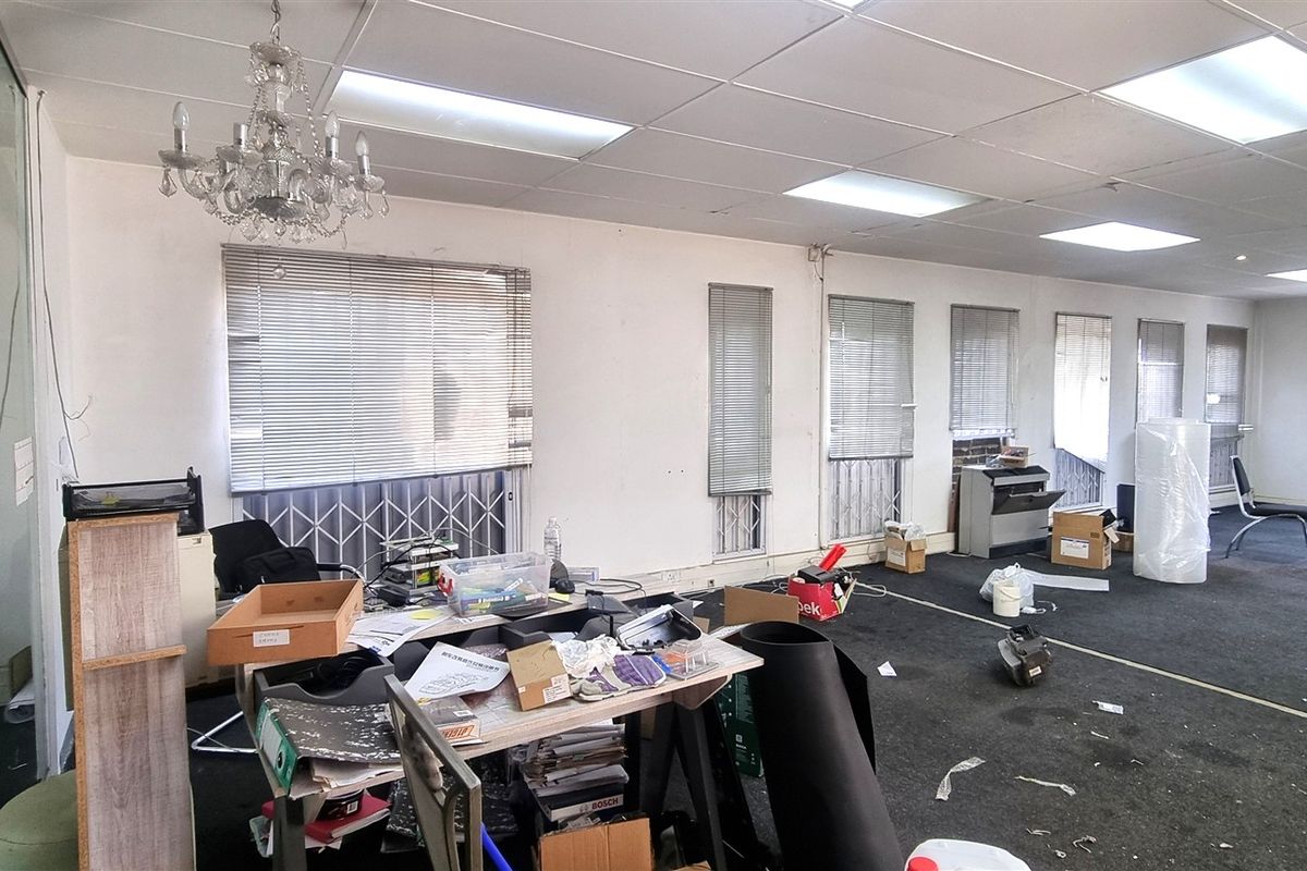 Office space For Sale in a Free standing building on Rivonia Road - Photo 5
