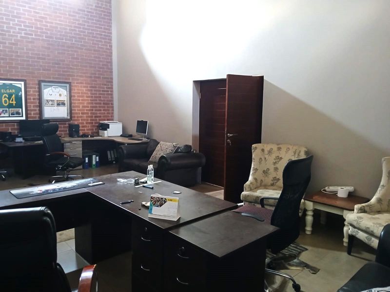 Limeroc Business Park | 617m2 Warehouse To Let | Magner Street, Knoppieslaagte, Centurion - Photo 2