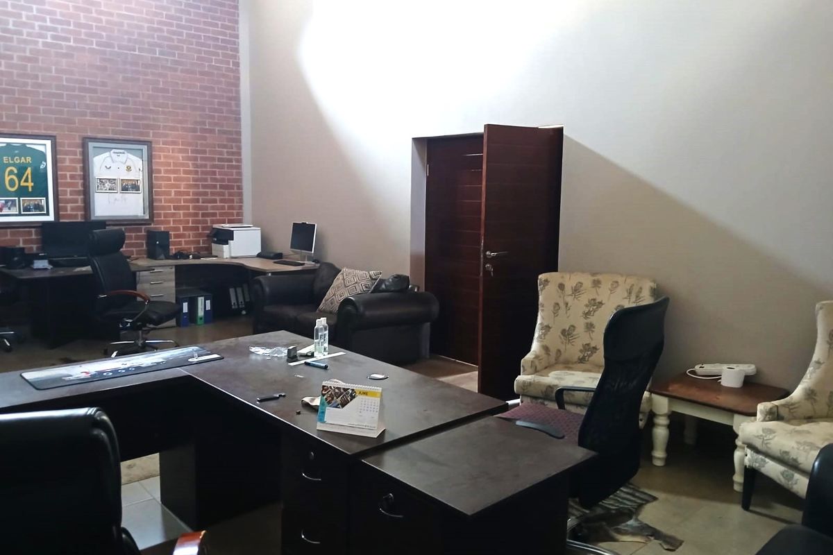 Limeroc Business Park | 617m2 Warehouse To Let | Magner Street, Knoppieslaagte, Centurion - Photo 2