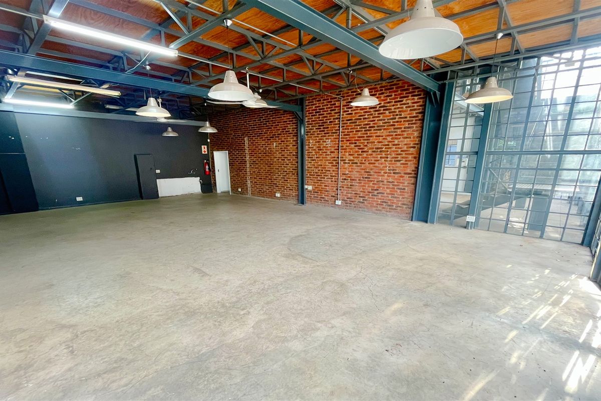 267m2 office space in Braamfontein Werf - Photo 2