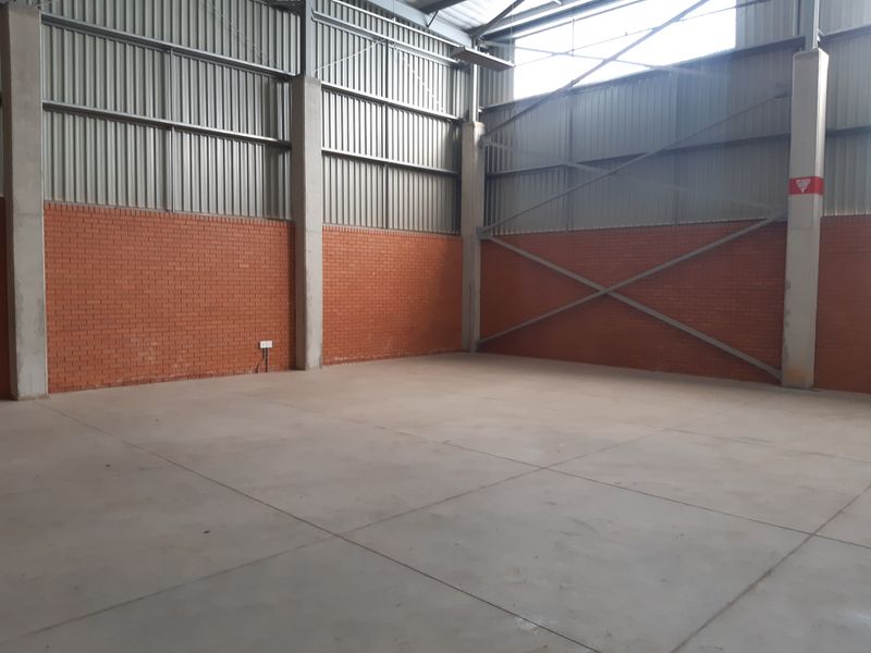 Warehouse to let in Longlake - Photo 9