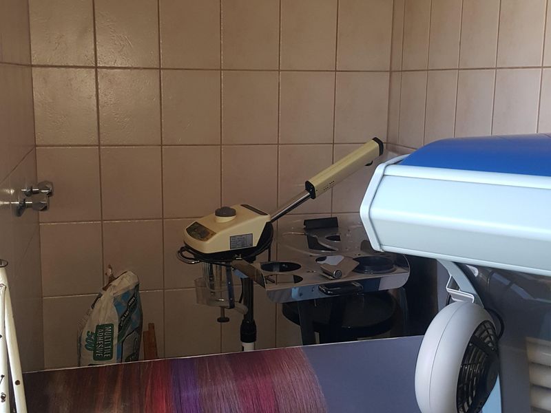 Exclusive Hair Salon in elite area Vanderbijlpark. - Photo 8