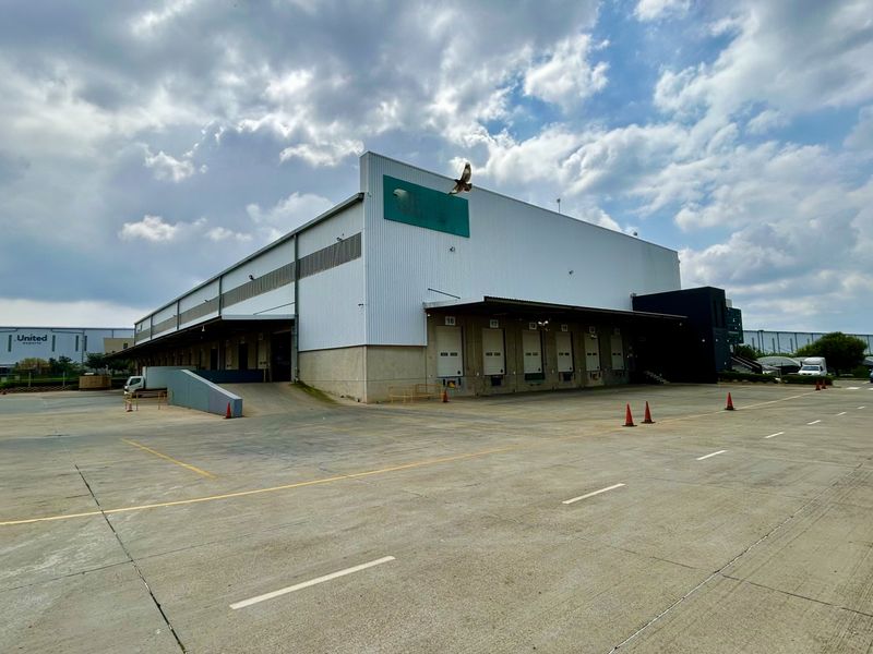 Industrial facility to let in Pomona - Photo 2