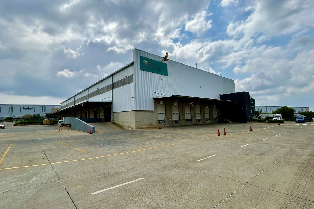 Industrial facility to let in Pomona - Photo 2