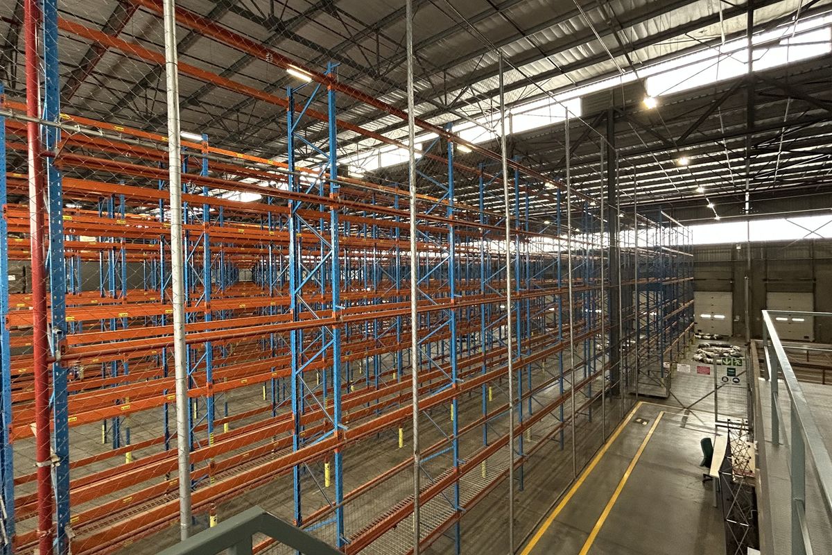 Industrial facility to let in Pomona - Photo 3