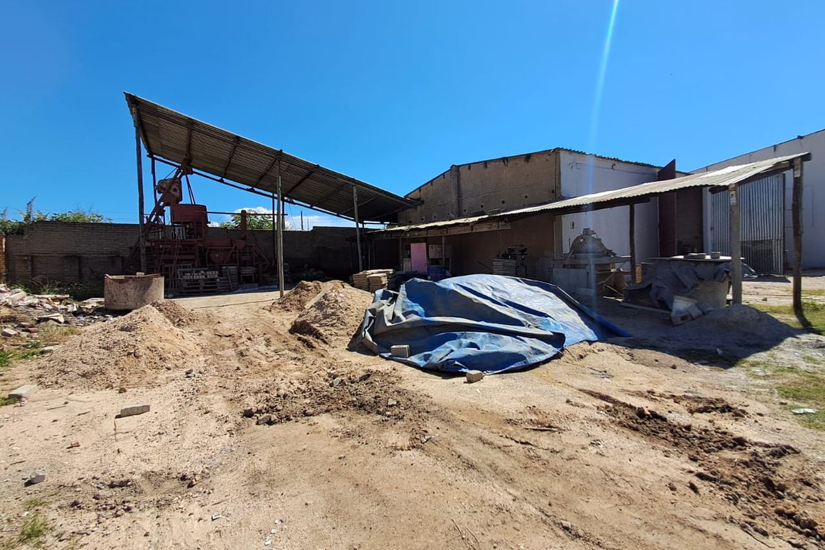 Industrial land with workshop in Piet Retief - Photo 3
