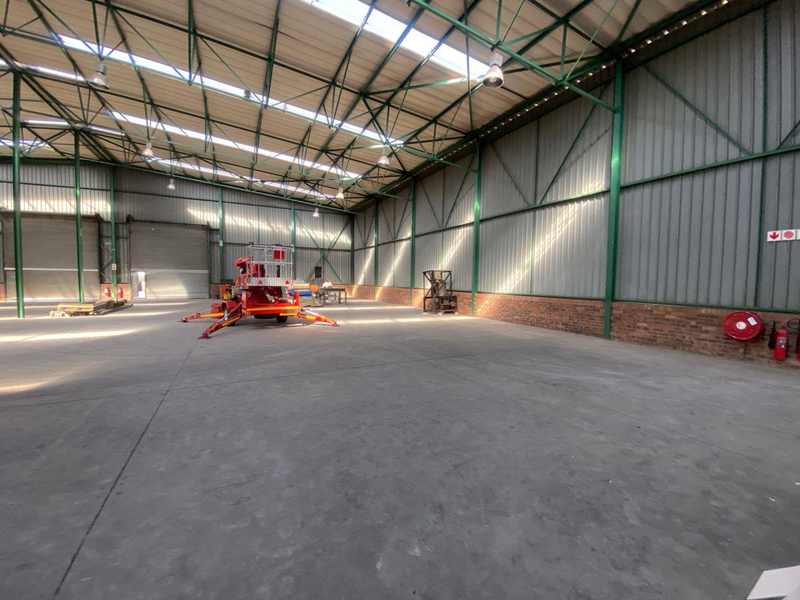 Prime Industrial Unit to Let in Alphen Square West, Midrand - Photo 7