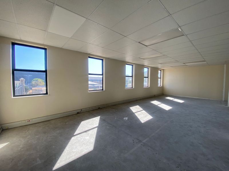 Prime Industrial Unit to Let in Alphen Square West, Midrand - Photo 10