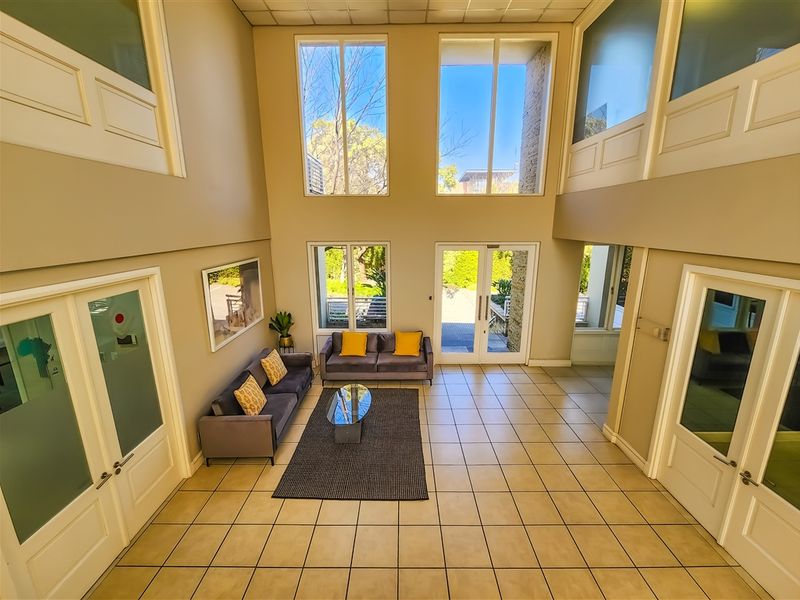 Functional 213m2 Office to Let in Fourways - Photo 5