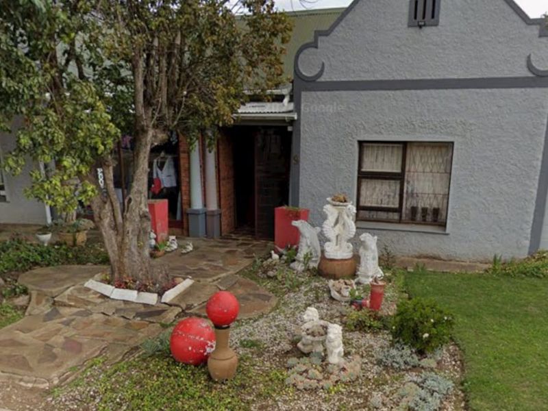 Charming Century Old Property With Personality - Photo 3