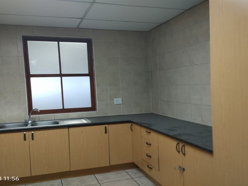 14600m2  Warehouse  - TO LEASE or FOR SALE - Photo 5