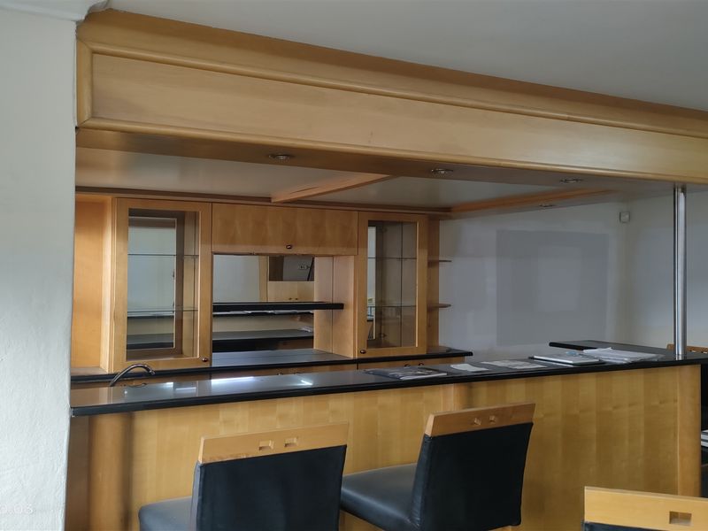 2844m2  Warehouse  - TO LEASE - Photo 10