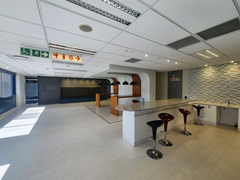 1407,8m2 Offices to let in Morningside, Sandton - Photo 8