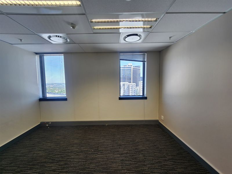 1407,8m2 Offices to let in Morningside, Sandton - Photo 7
