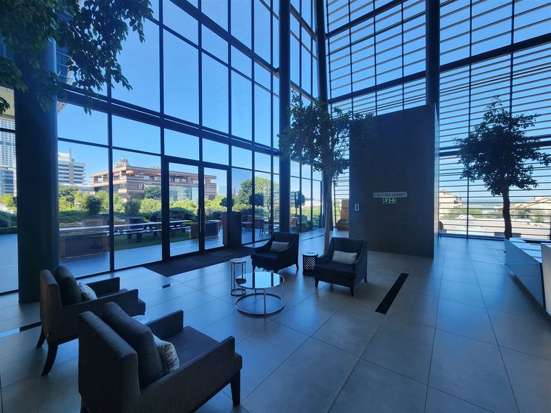 1407,8m2 Offices to let in Morningside, Sandton - Photo 2